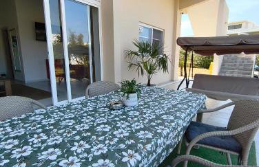Spacious Beach House Theologos - Photo 15