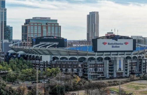 Modern Rooftop Townhome w Hot Tub & Skyline Views - Photo 69