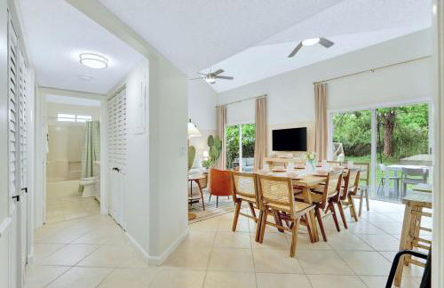 Saltwater Pool Minutes2Beaches BBQ Patio Playroom - Photo 20