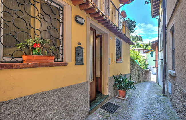 Ory House- Gardone Center & 500m Lake - Photo 24