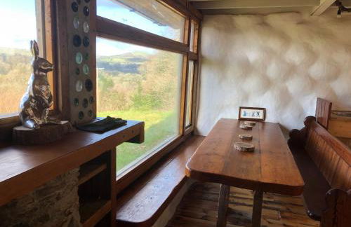 Rabbits 1or 2 bedroom hobbit style hillset earthen dartmoor eco home - Foto 15