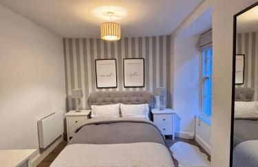 The Gardners apartment in City centre with parking - Foto 30