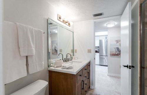 Luxury, Direct Oceanfront Unit and Balcony, Southeast Corner, Heated Pool, Garage Parking - Foto 22