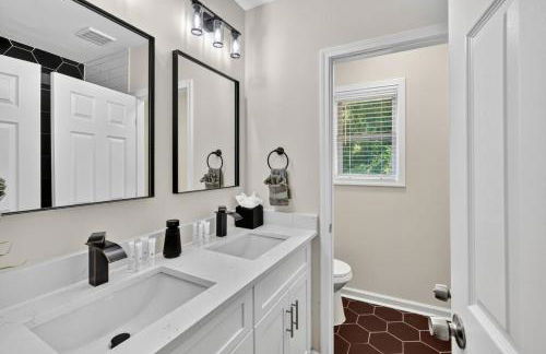 Grove Park Haven Sleeps 12, Large Backyard - Foto 11