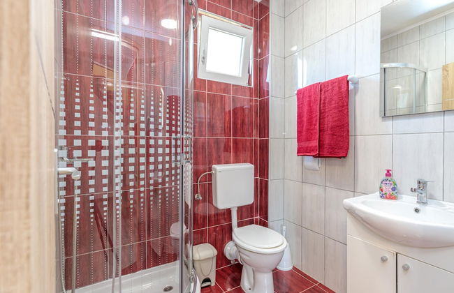 Pool House Klara With Sauna - Photo 19