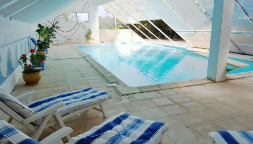 Villa spacieuse à Crastes avec piscine privée et vue montagne - Photo 1