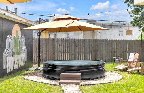 Texan Backyard Vibes l Cowboy Pool & BBQ l Pet-Friendly - Foto 22