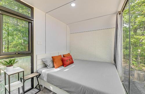 Waterfront Durham Getaway with Deck and Trails! - Foto 12