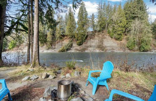 Riverfront w Cedar Hottub, Sauna, Movie Theatre - Foto 15