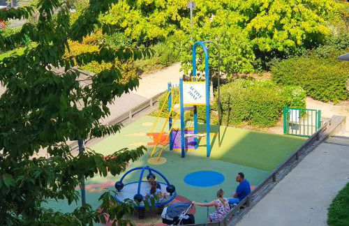 Élégant apt avec vue Tour Eiffel & parking privé - Foto 11