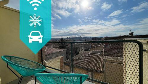 Duplex 70m2 - Vue Cité Mediévale - Parking gratuit - Foto 2