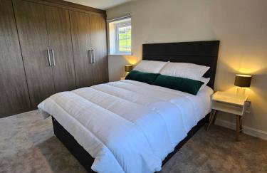 The Neal's 4 Bedroom House in Buxton Sleeps 8 - Photo 31