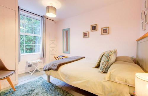 Cosy Cottage, Fireplace, Fenced Garden, Pets - Foto 9