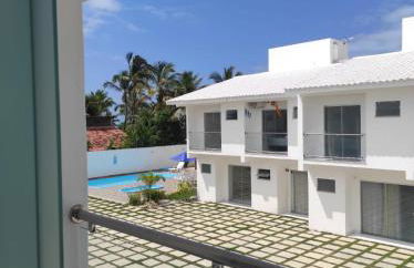 Confortável Duplex a 100 Metros da Praia - Foto 1