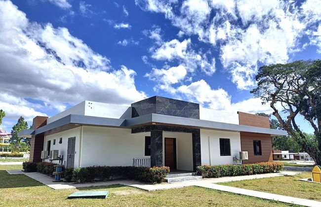 Aurora Villas and Cabin Resort - Photo 51