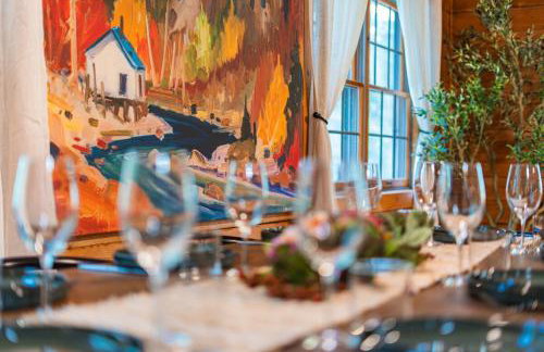 Log Cabin with Hot Tub, Game Room-10 min to NRG - Foto 17