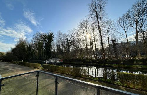 Luxury Canal-side Apartment, Hemel Hempstead, Free parking, Perfect for Contractors - Foto 36