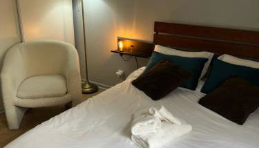 Studio Le Central 350 m de Gare Lyon Part-Dieu, Navette Stade et Arena ,Eurexpo Aéroport- Bus Direct Centre Ville - Photo 3