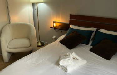 Studio Le Central 350 m de Gare Lyon Part-Dieu, Navette Stade et Arena ,Eurexpo Aéroport- Bus Direct Centre Ville - Photo 3