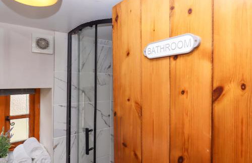 Church Barn - Photo 40