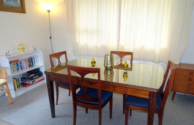 Smokebush Cottage with WIFI - Photo 4