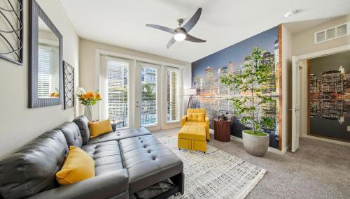 Stylish 2BR w Balcony, Pool & Pet-Friendly #15 - Foto 5