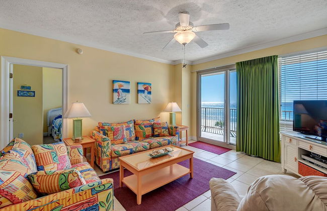 Oceanfront Condo with Spacious Balcony - Unit 0306 by RedAwning - Foto 1