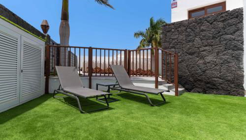 Villa Sea Breeze Jarea - Foto 3, Garden, sunbed