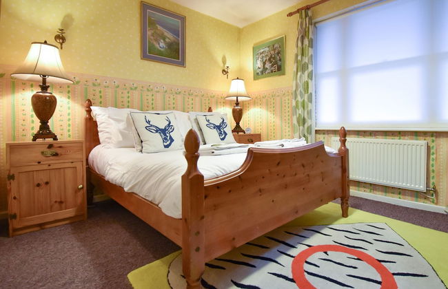 Large 3 Bed Sleep 6 Central MK - Foto 8