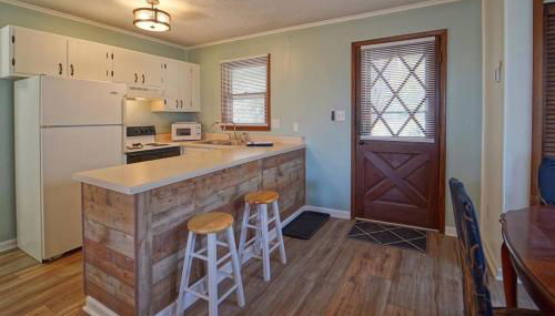 Hänsel and Gretel's Hideaway End Unit Parking! - Foto 5