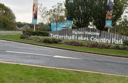 LuxeHaven at Tattershall Lakes Park with Hot Tub - Foto 59