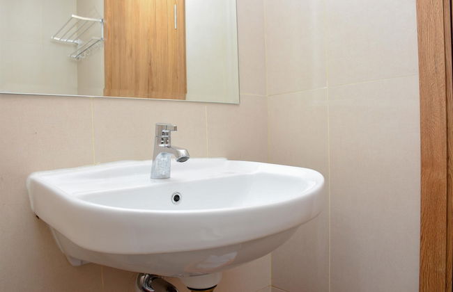 Comfort Studio at LRT City Jatibening Apartment - Photo 16