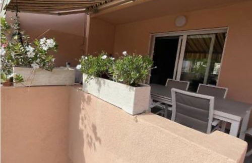 Casa adosada con piscina a 5 minutos de la playa . - Foto 11