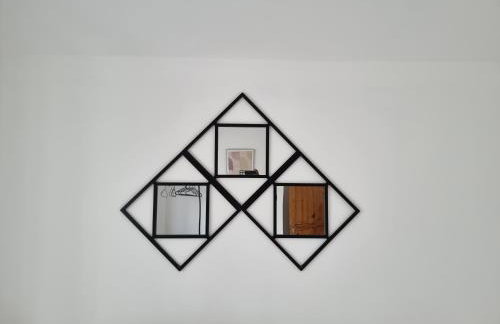 Entire 3 bedroom home with Parking in Welling, London, UK - Photo 48