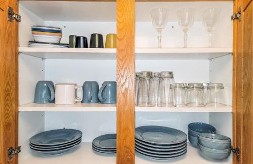 Oceanfront Suite - Top Floor - Sleeps 4 - Pool and Sauna - Foto 16