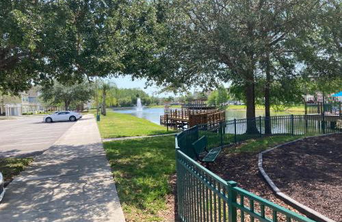 Venetian Bay Villa 4 Bedroom Townhouse - Near Disney - Foto 61