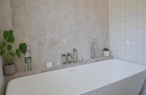 Luxury Croft Templepatrick Near Airport Rabbit and Hilton hotel - Foto 63