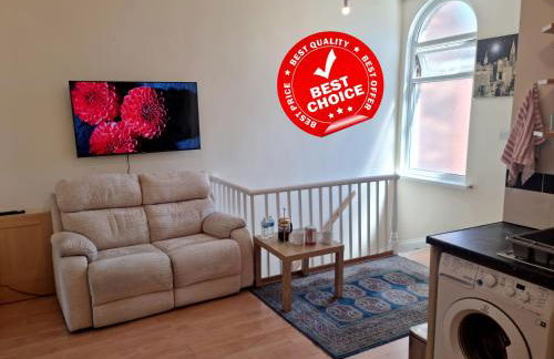 2 Bedroom 4 Beds Family Flat Free Parking Fast Wi-Fi Self-Check-in Cosy Spacious - Foto 1