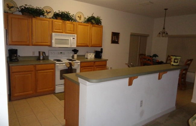 R1 Legacy Park 5 bed / 3 Bath - Foto 12