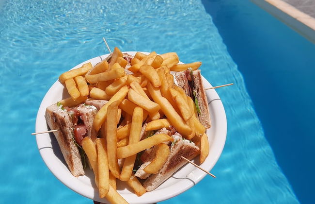 OCEANIS RESORT - Photo 17