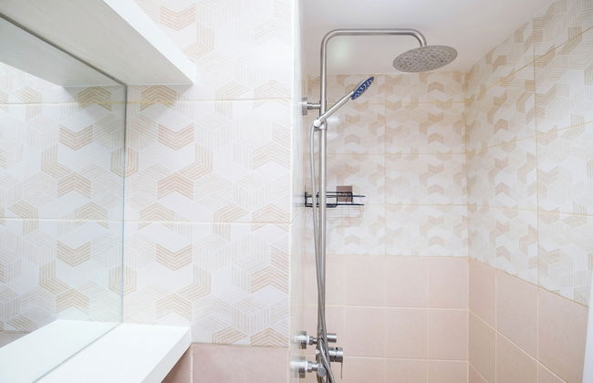 Brand New and Fresh Studio Podomoro Golf View Apartment - Photo 13