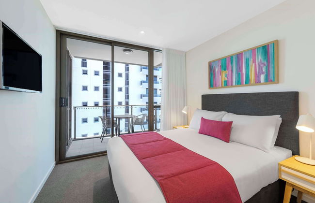 Avani Broadbeach Residences - Photo 18