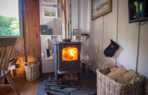 Little Kestrel Cabin - Photo 13