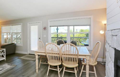 Buckeye Beach House by Pristine Properties Vacation Rentals - Foto 2