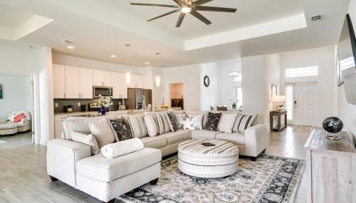 Furnished Lanai and Yard Comfy Lehigh Acres Getaway - Foto 2