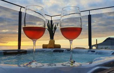 Villa Palace Fernandes with Jacuzzi - Photo 2