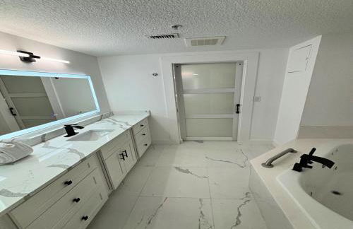 Wyndham Ocean Walk 2429 - Vacation in Resort luxury - Just Updated 1BR King Bed Master Jacuzzi Suite - Foto 16