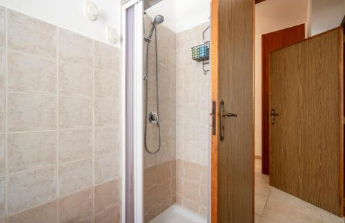 COZY - HOUSE a 100 m dal mare e Parcheggio Privato by APE - Foto 10