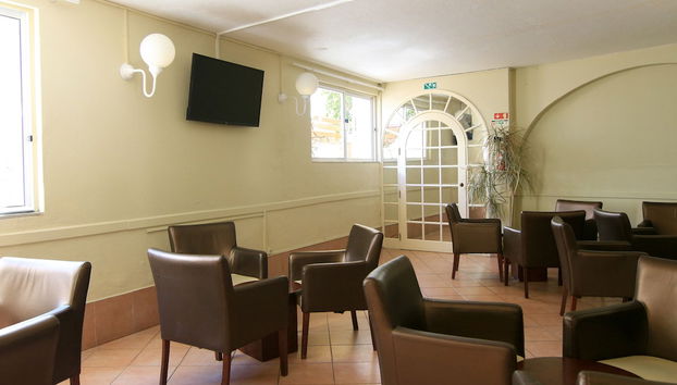 Coin salon dans le hall