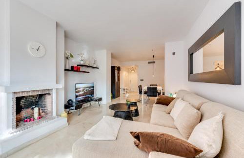 Fantastico Atico duplex en primera linea de golf - Foto 35